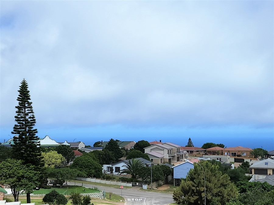 5 Bedroom Property for Sale in Dana Bay Western Cape